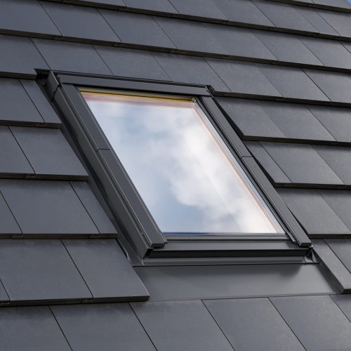 Kołnierz do dachówek płaskich zakładkowych imFenster FTX o wymiarach 78x98 cm